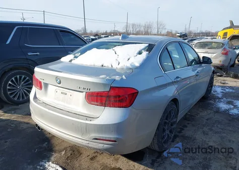 2017 BMW 330I xDrive z USA, uszkodzony, nr VIN WBA8D9C59HK677984